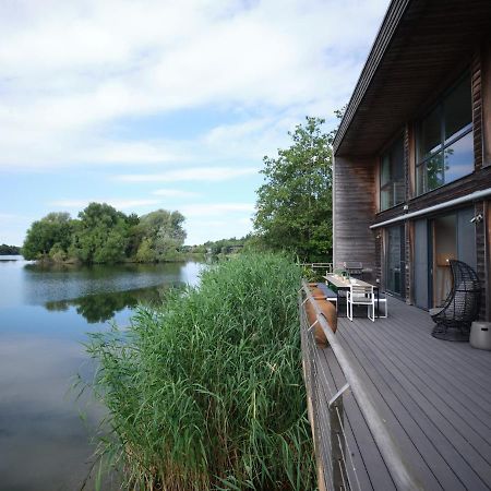 The Lakes By Yoo Lechlade Exteriör bild